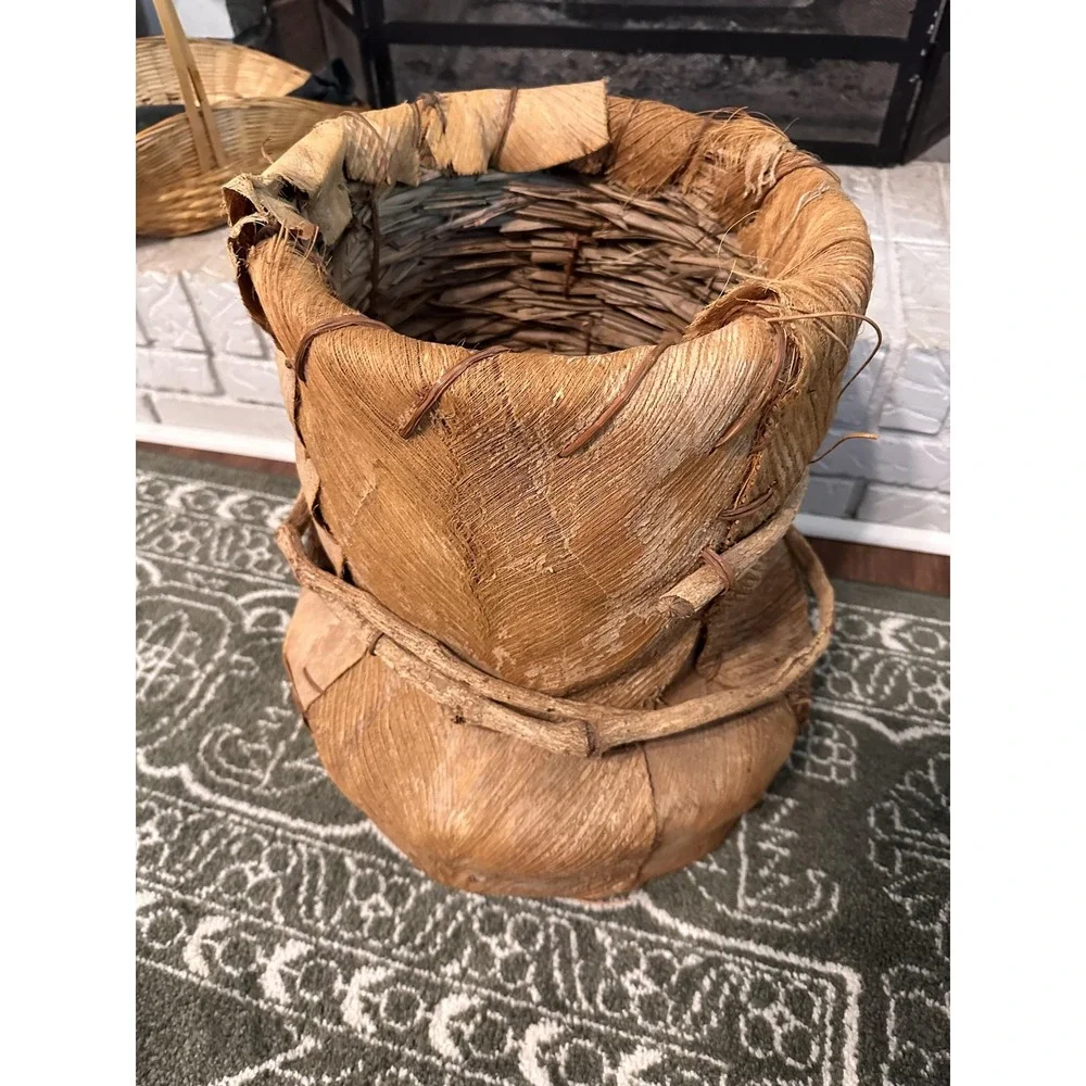 Large Vintage Decorative Basket Primitive Folk Art Hand Woven Palm Bark 20in